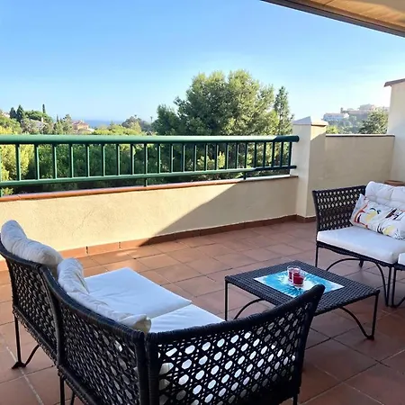 2 Bedroom Flat With Stunning Terrace & View * Benalmadena